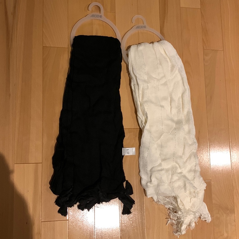 2 NWOT Ardene Scarves/Shawls -black/off-white - size O/S